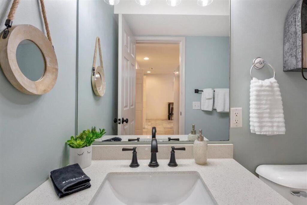 Family Fun Lakefront Condo At Parkview Bay Osage Beach Bagian luar foto