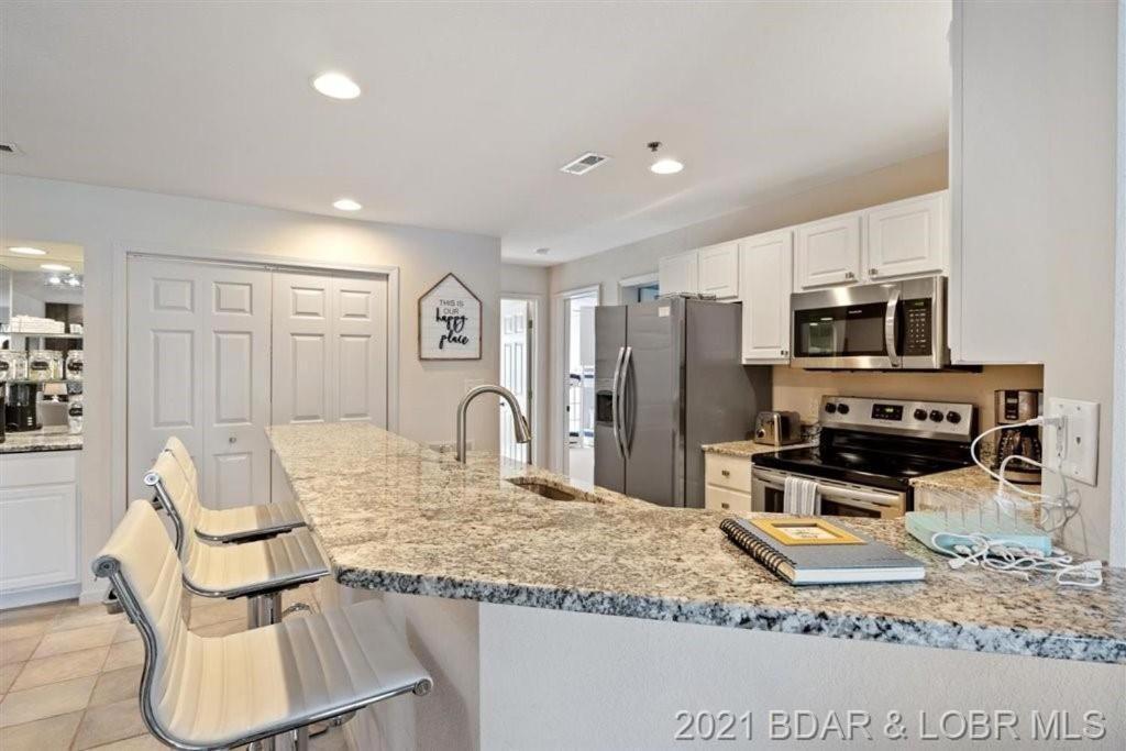 Family Fun Lakefront Condo At Parkview Bay Osage Beach Bagian luar foto